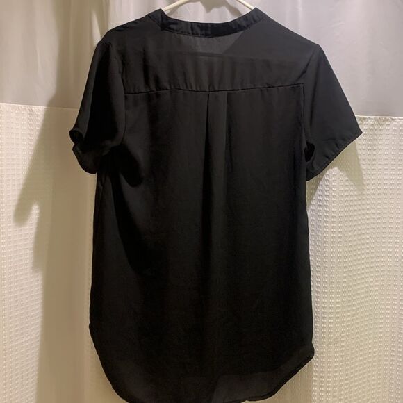 Black Blouse!!! - Picture 4 of 4